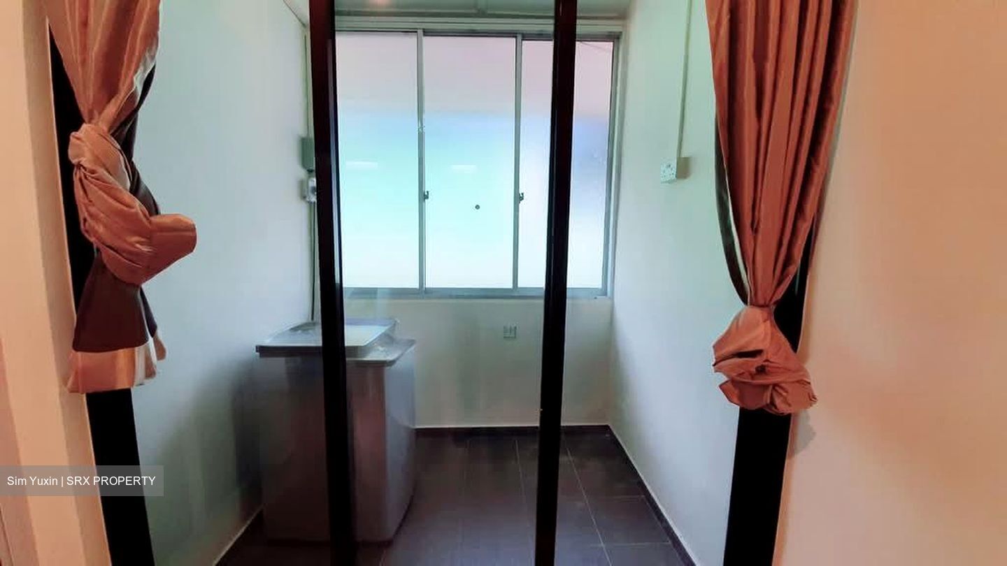Bedok Shopping Complex (D16), Apartment #530483741